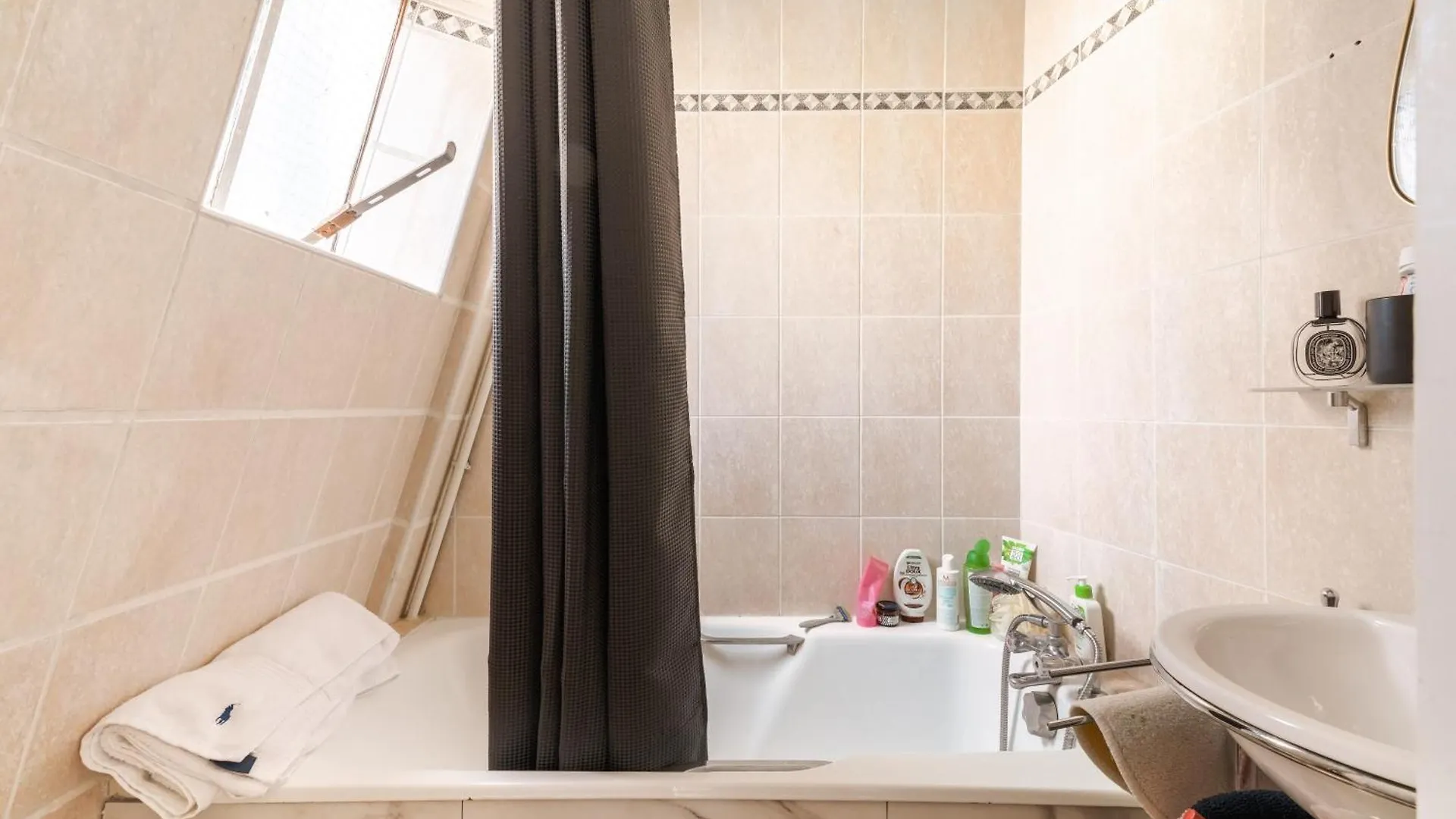Luxe Appartement Parisien Apartment Paris
